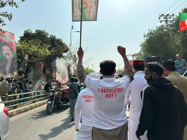 پی ٹی آئی