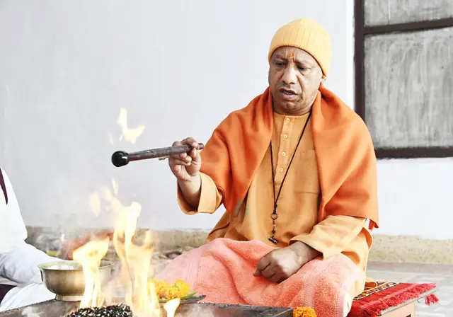 योगी आदित्यनाथ