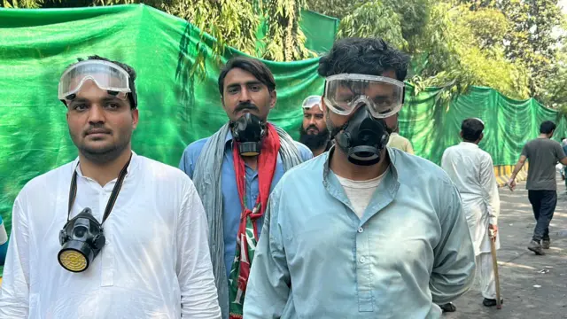 PTI workers