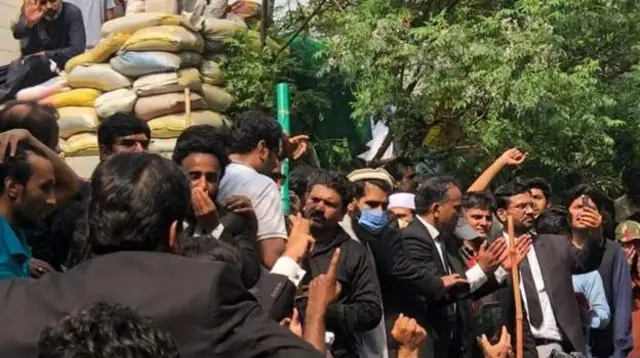 पाकिस्तान