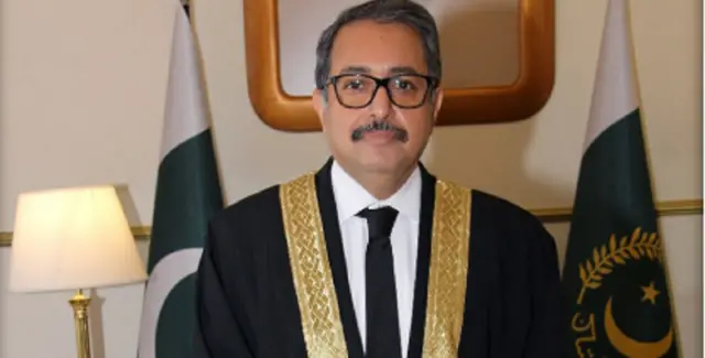 عامر فاروق