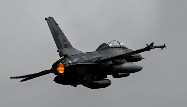 f-16