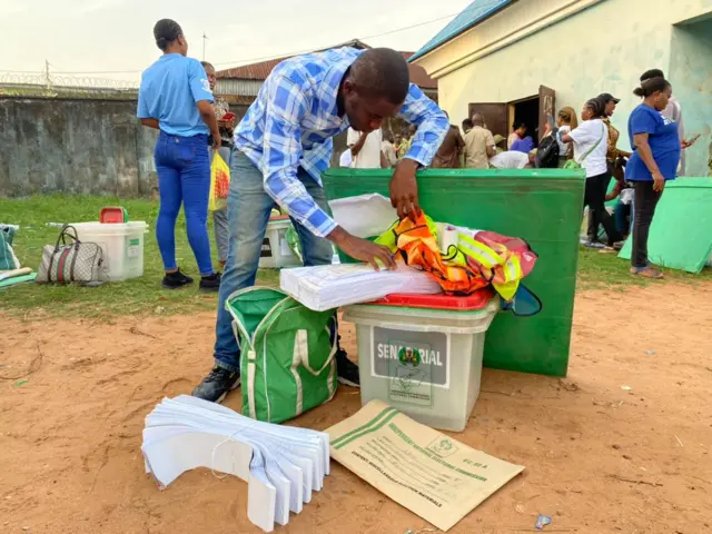 Ndị ọrụ Inec