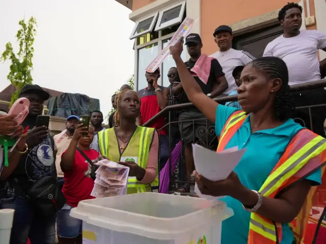 Ndị ọrụ Inec