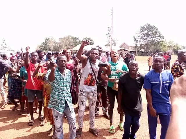 Ndị iwe na-ewe maka mwakpo ndọ omekome wakporo ogige ha