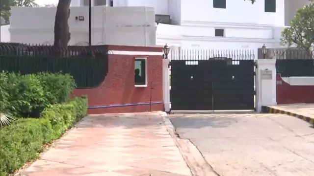 బ్రిటిష్ హై కమిషనర్ నివాసం గేటు