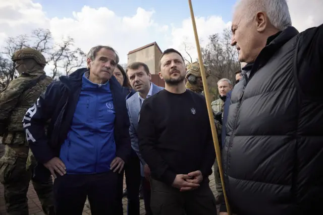 В понедельник Гросси встречался с Владимиром Зеленским в Днепре