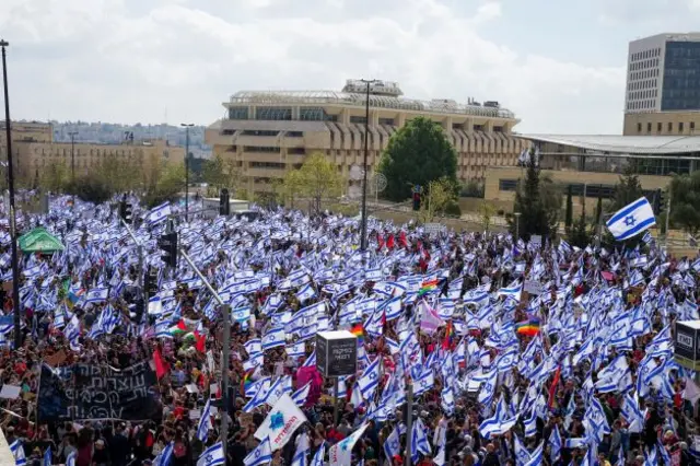 بن غفير يؤجل إحالة خطة التعديلات القضائية على الكنيست مقابل الإشراف على "الحرس الوطني" الجديد