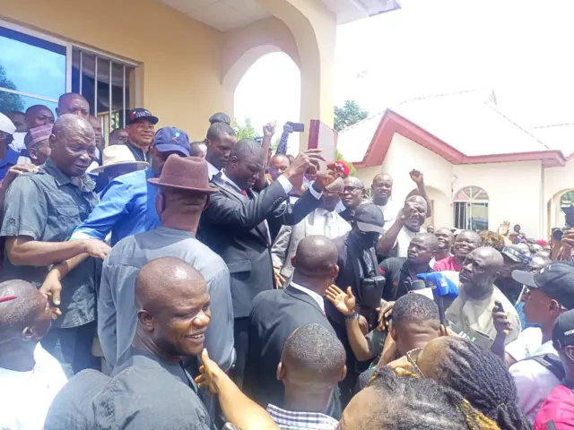 Emume e ji enye asambodo mmeri