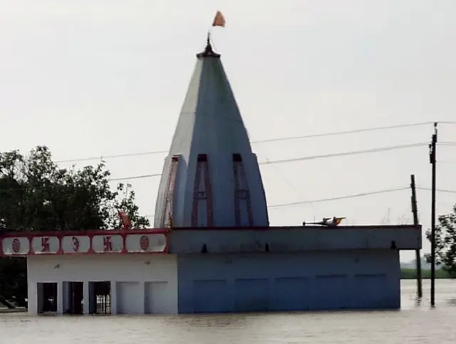 गोपालगंज का एक मंदिर