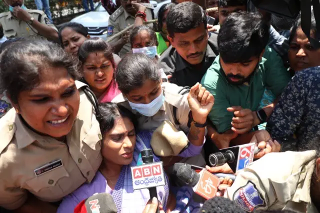 వైఎస్ షర్మిల