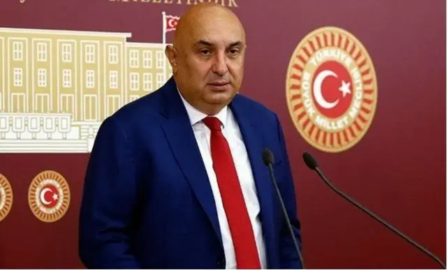 Engin Özkoç