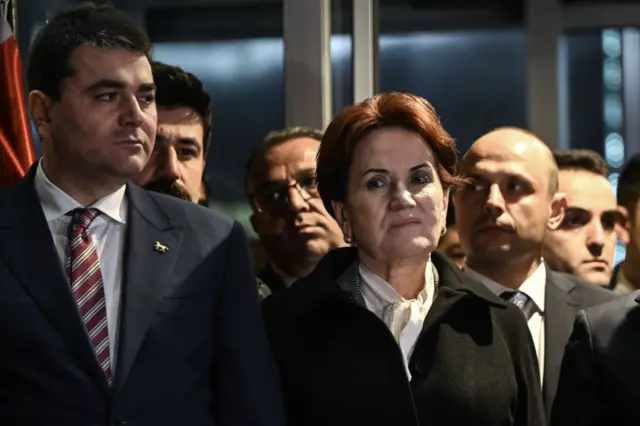 akşener