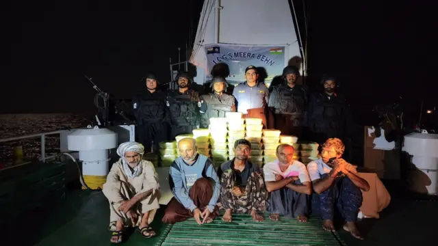 કોસ્ટ ગાર્ડે ડ્રગ્સ સાથે પકડેલા ઈરાની નાગરિકો