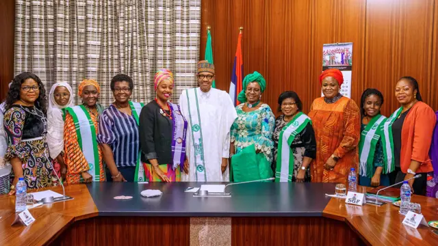 Onyeisiala Muhammadu Buhari na ụfọdụ ụmụnwaanyị