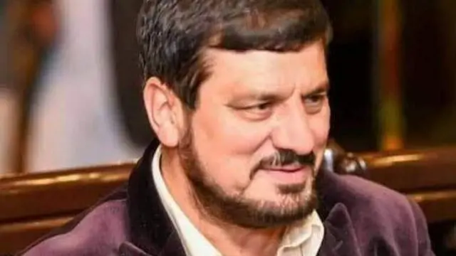گورنر کے پی کے