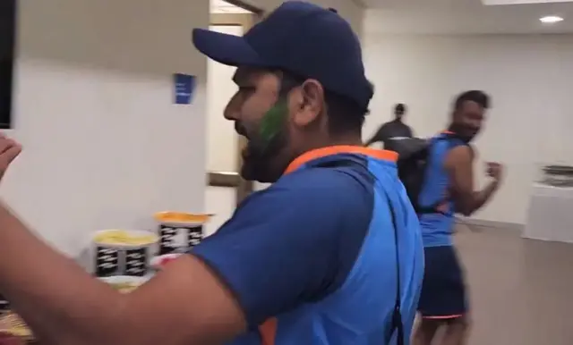 Team India celebrating Holi, टीम इंडिया, होली, Holi