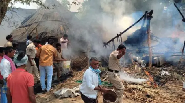 బీఆర్‌ఎస్ సభలో ప్రమాదం