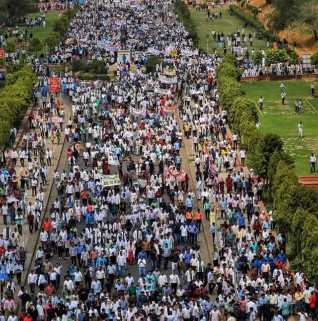 డాక్టర్లు