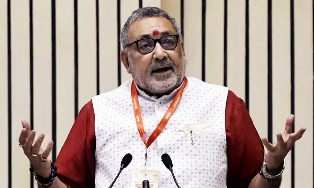 केंद्रीय मंत्री गिरिराज सिंह