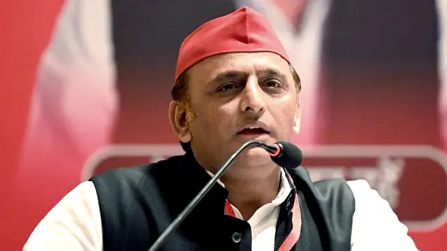 अखिलेश यादव