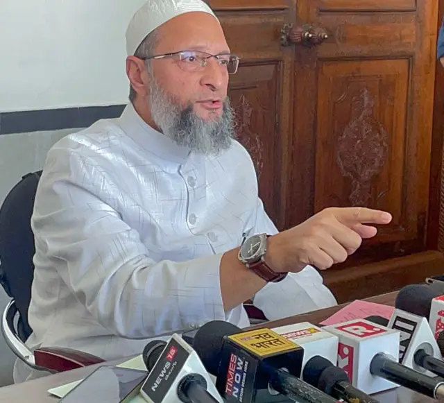 असदुद्दीन ओवैसी