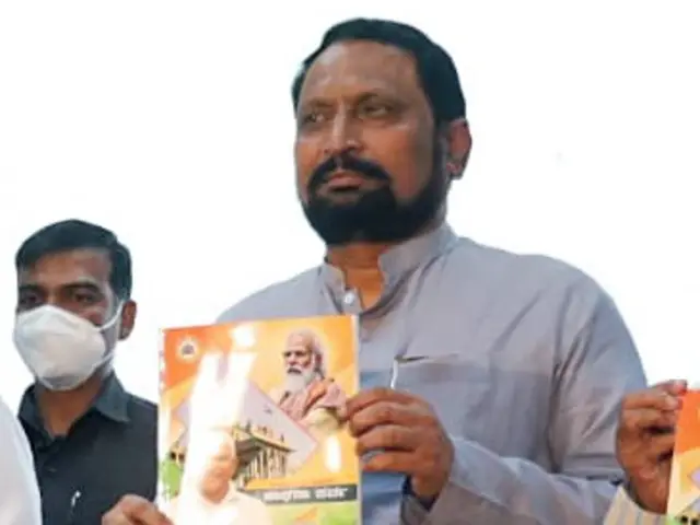 पूर्व डिप्टी सीएम लक्ष्मण सावडी