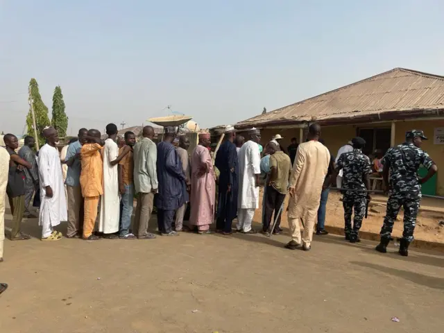 Ntuliaka n'Adamawa Steeti