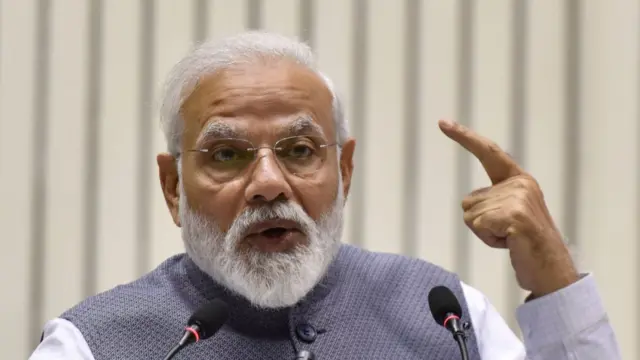 नरेंद्र मोदी