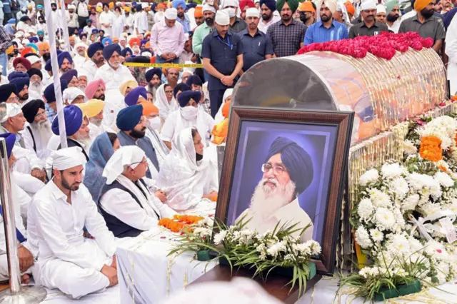 प्रकाश सिंह बादल का अंतिम संस्कार आज होगा.