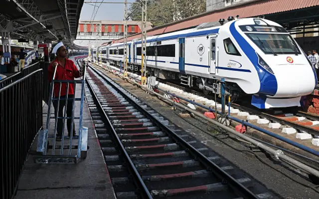 వందేభారత్ రైలు