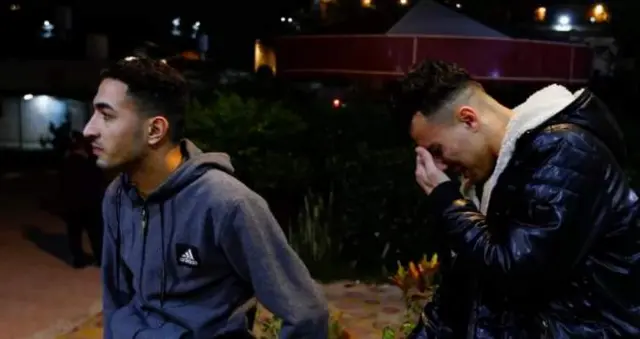 గురువారం గాజాలోని ఒక ఆస్పత్రి వెలుపల రోదిస్తున్న బంధువులు