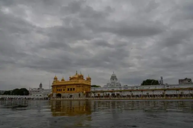 స్వర్ణ దేవాలయం