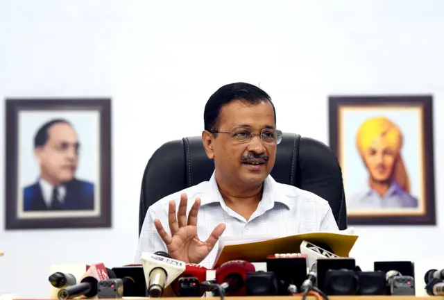 दिल्ली के मुख्यमंत्री अरविंद केजरीवाल
