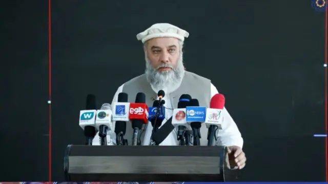 نورالدین عزیزی وزیر صنعت و تجارت طالبان