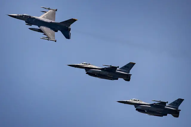 F-16