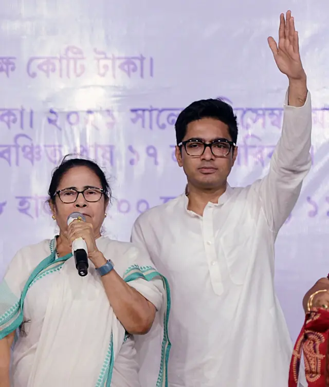 ममता बनर्जी और उनके भतीजे अभिषेक बनर्जी