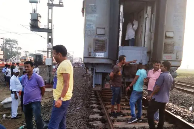 ट्रेन