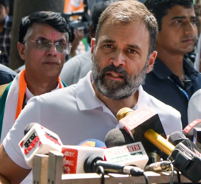 राहुल गांधी