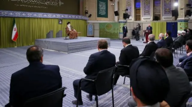 دیدار نمایندگان مجلس با خامنه ای