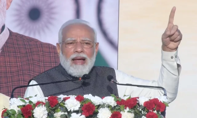 मोदी