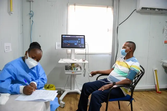 Onye ọrụ ahụike