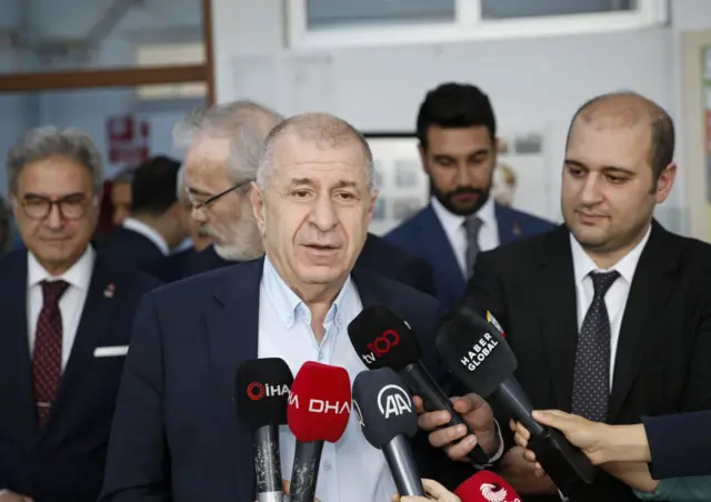 ümit özdağ