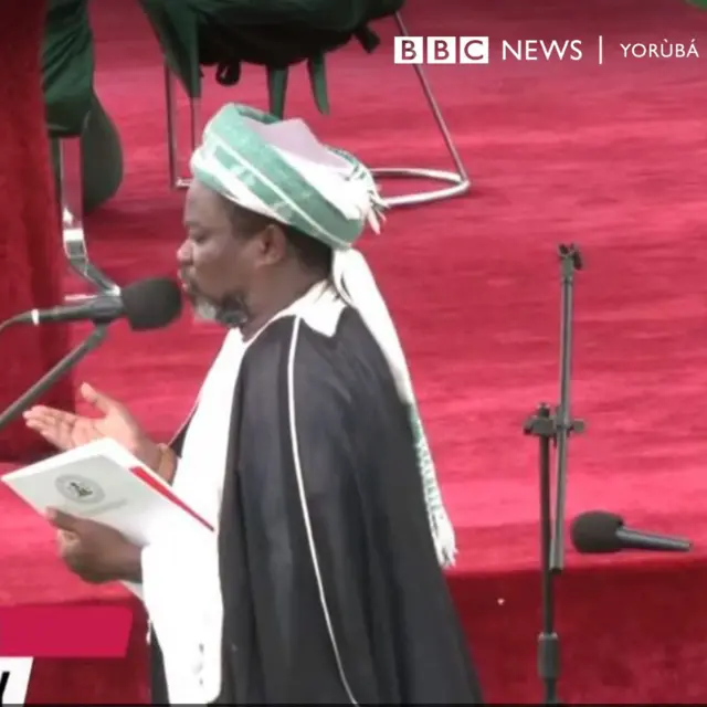 Imam Muhammed Kabir ló gbàdúrà ìbẹ̀rẹ̀ ètò ni ilànà Islam ní Abuja Imam gbàdúrà ọgbọ́n fún Bola Tinubu pẹ̀lú ìfọ̀kànbalẹ̀