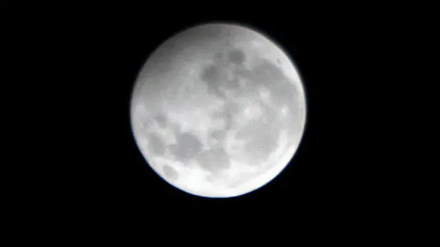 पेनुमब्रल चंद्र ग्रहण