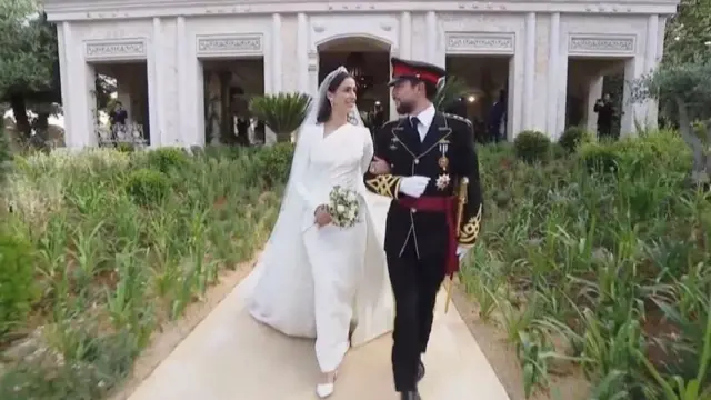 العروسان