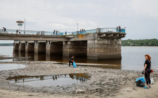 Обмелевший Днепр