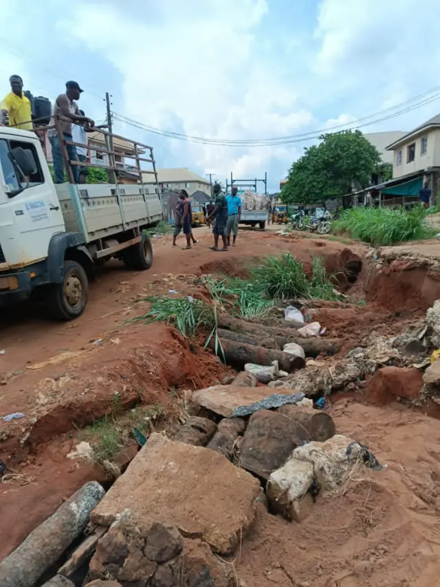 Ndị ahịa osisi nke Umuonyeali