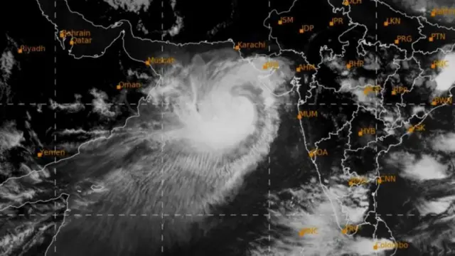 અરબી સમુદ્રમાં વાવાઝોડાં ખતરનાક કેમ બને છે?