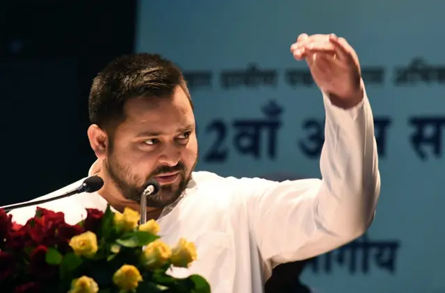 तेजस्वी यादव